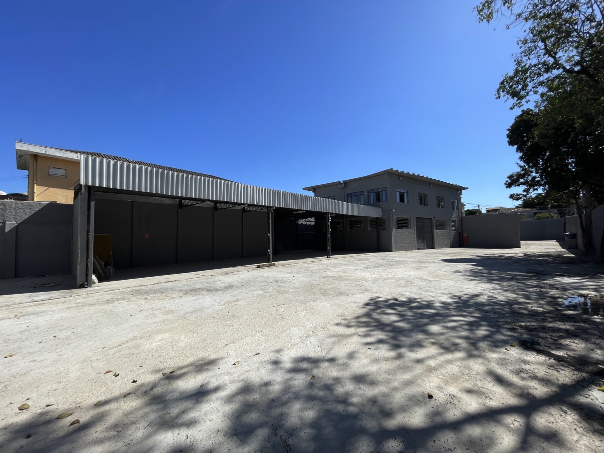 Pátio interno — imóvel comercial na Av. Eng. Caetano Álvares, 533, Casa Verde, São Paulo